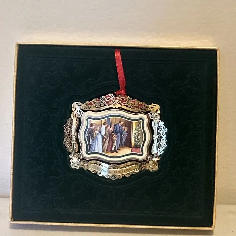 The White House Historical Association 2011 Christmas Ornament New In Box